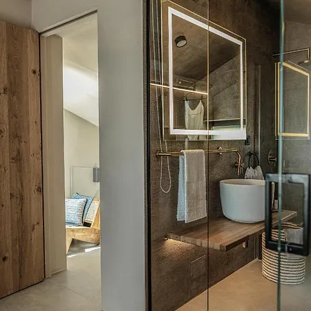 Mimi And Coco Corfu * Paramonas (Corfu)