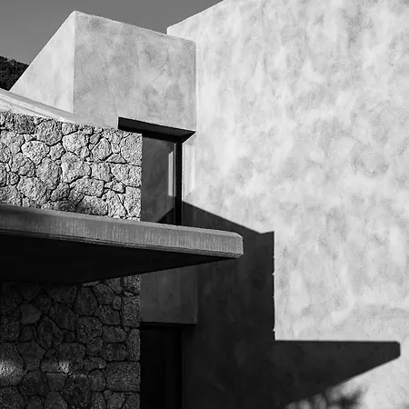 Mimi And Coco Corfu *