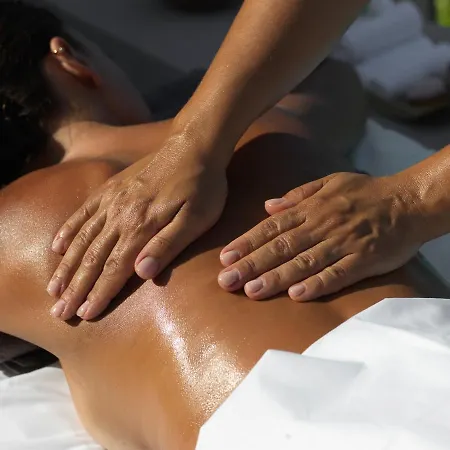 Willa Mimi And Coco Corfu *