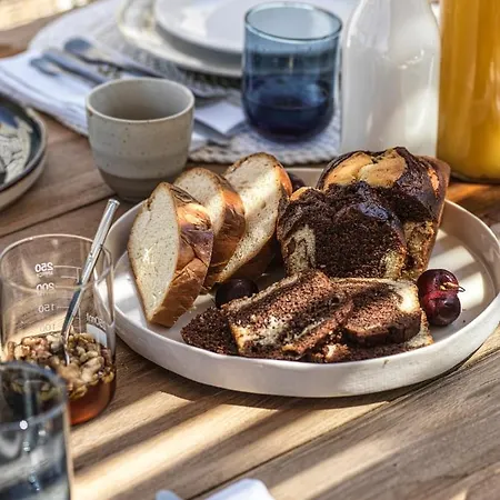 Mimi And Coco Corfu *