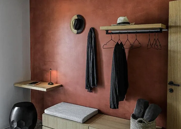 Mimi And Coco Corfu Парамонас